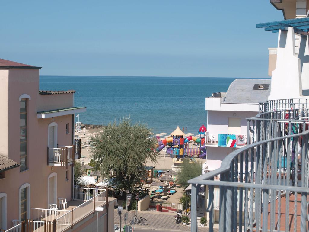 Aparthotel Mediterraneo 2*